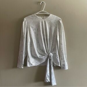 Vintage 80s Career Collection White & Silver Floral Blouse - Size 8 EUC